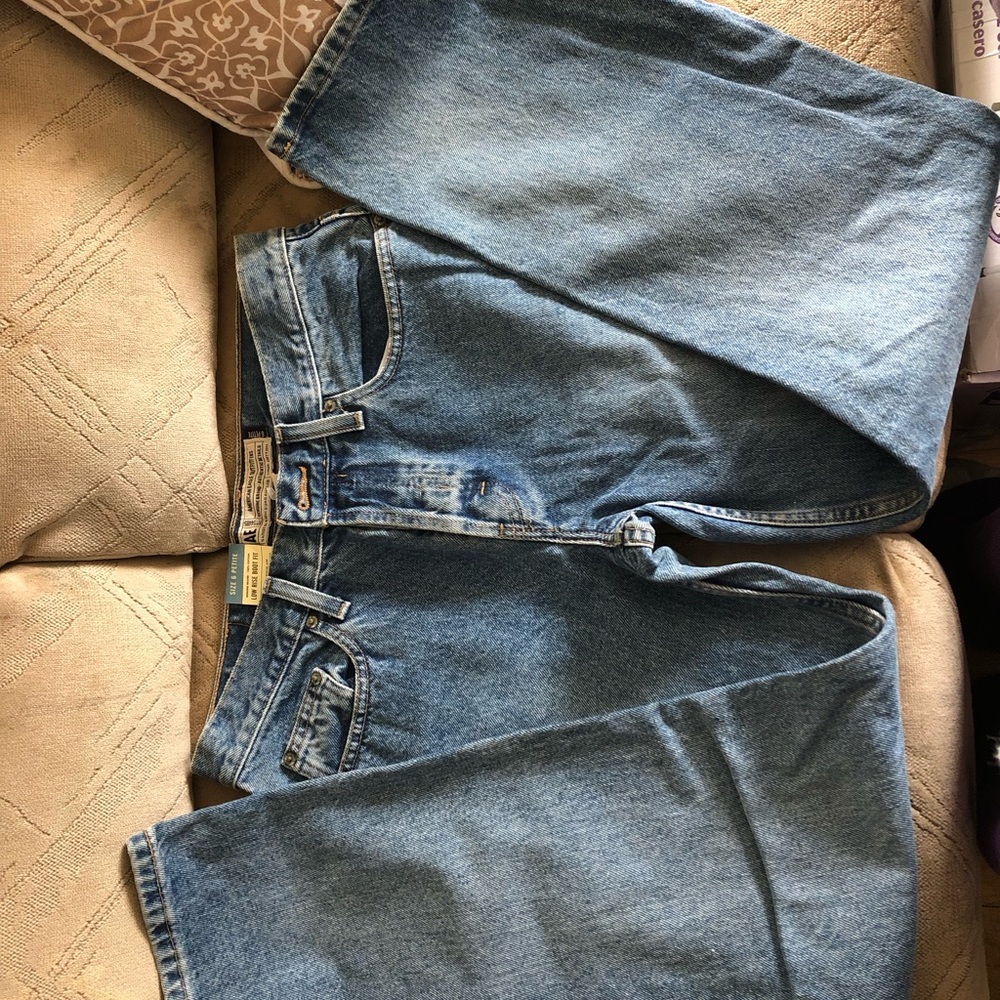Vintage sandblasted, low rise bootfit American Eagle outfitters jeans